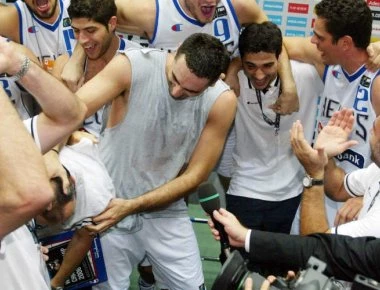 Σαν σήμερα: Η Εθνική Ελλάδας συνέτριψε τη dream team των ΗΠΑ (βίντεο)